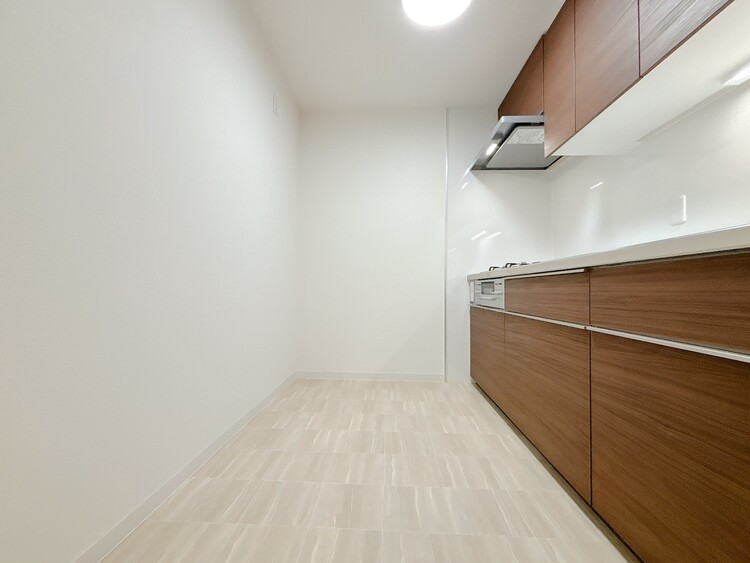 キッチン スマートな意匠と充実の機能を備えたキッチンが、暮らしにおいしい彩りを添えます。