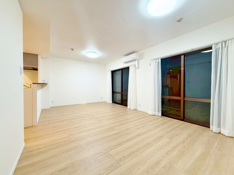 居間 豊かな居住性と、安心感を満たすクオリティが見事に調和した住空間。