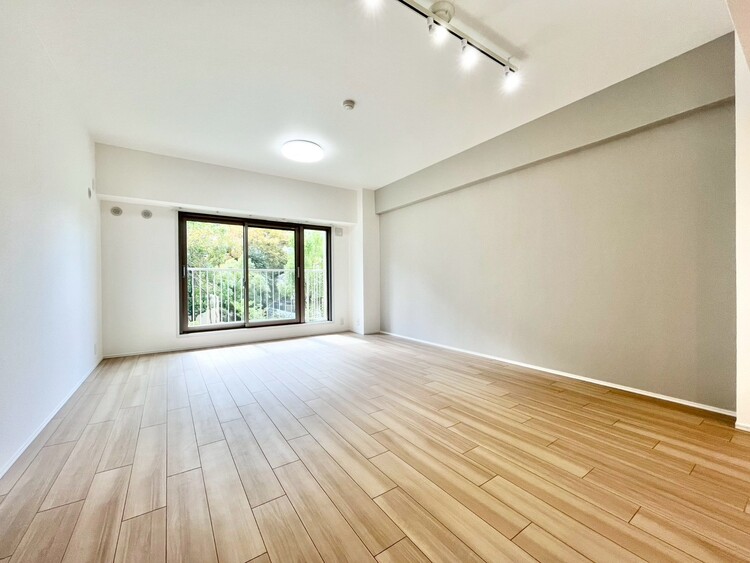 居間 快適に過ごす毎日を求めて、暮らしの中でご自身の「マイホーム」に創り上げてください。