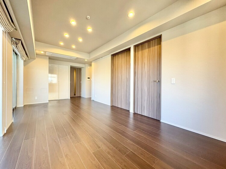 居間 豊かな居住性と、安心感を満たすクオリティが見事に調和した住空間。