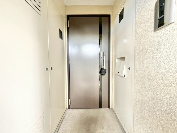 玄関 玄関を開ければ、そこは安らぎのご自宅。