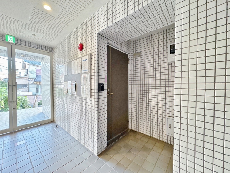 玄関 玄関を開ければ、そこは安らぎのご自宅。