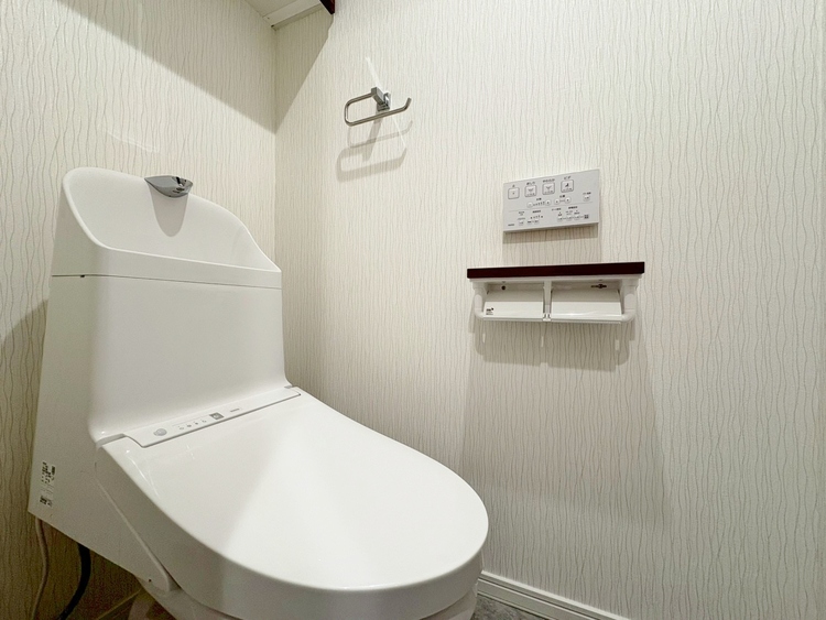 トイレ 暮らしの中のさりげないひとときの快適さにも、こだわりを、持って設備を配しております。