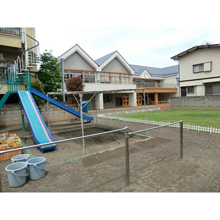 周辺 ひまわり幼稚園(約450m)