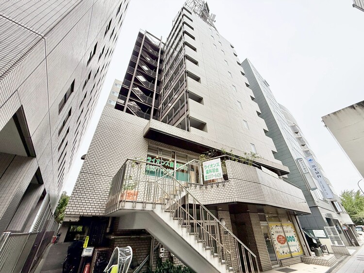 その他 飽きのこないシンプルモダンな外観です。