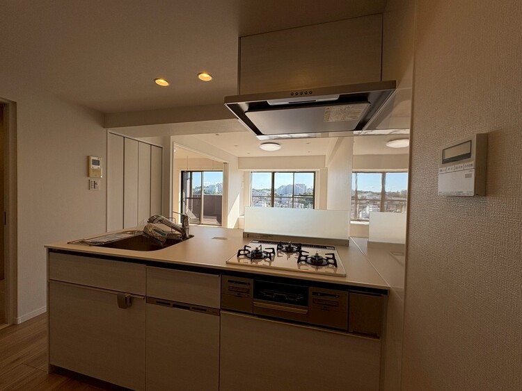 その他 開放感のあるキッチンスペース。調理をしながら、会話も弾みそうですね。