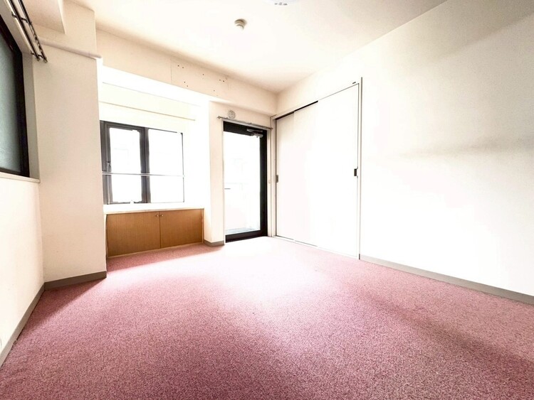 その他 清かで艶やかな時間をもたらしてくれる室内です。