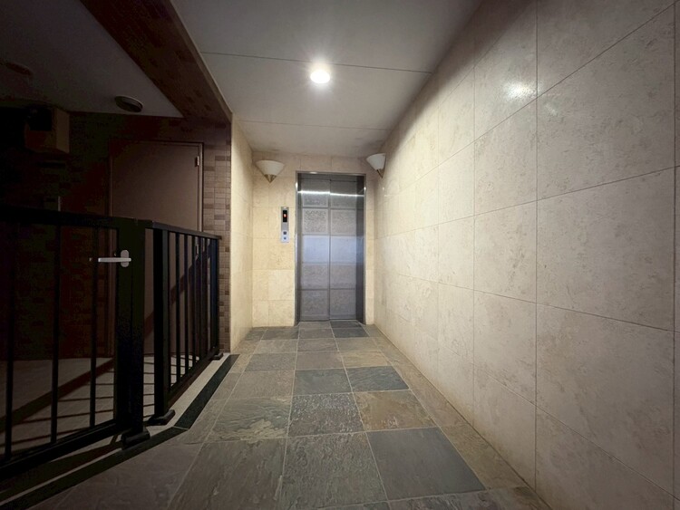 その他 エレベーター完備のため荷物が多くなっても安心。