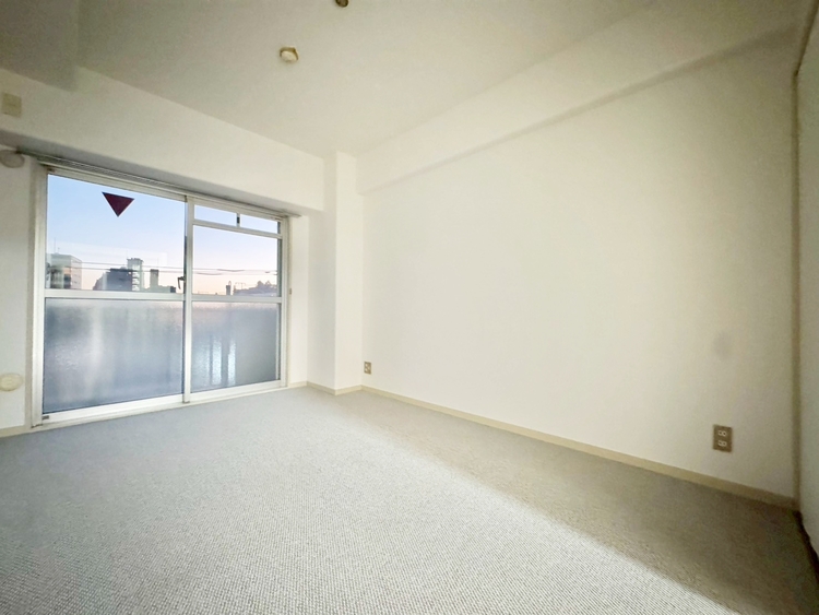 その他 清かで艶やかな時間をもたらしてくれる室内です。