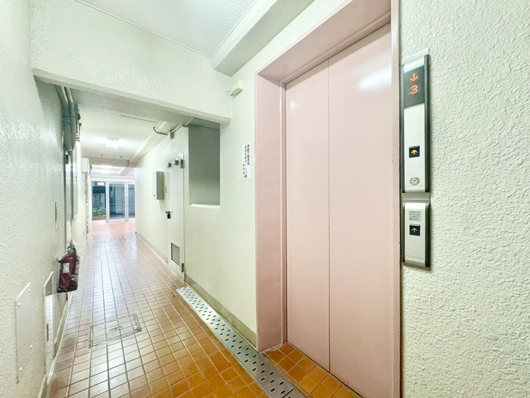 その他 エレベーター完備のため荷物が多くなっても安心。