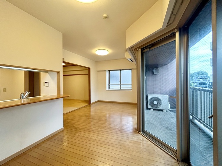 その他 ほこりが立たず空気が汚れない床暖房は、アレルギーを持つ方は小さなお子様がいらっしゃるご家庭でも安心してお使いいただけます。