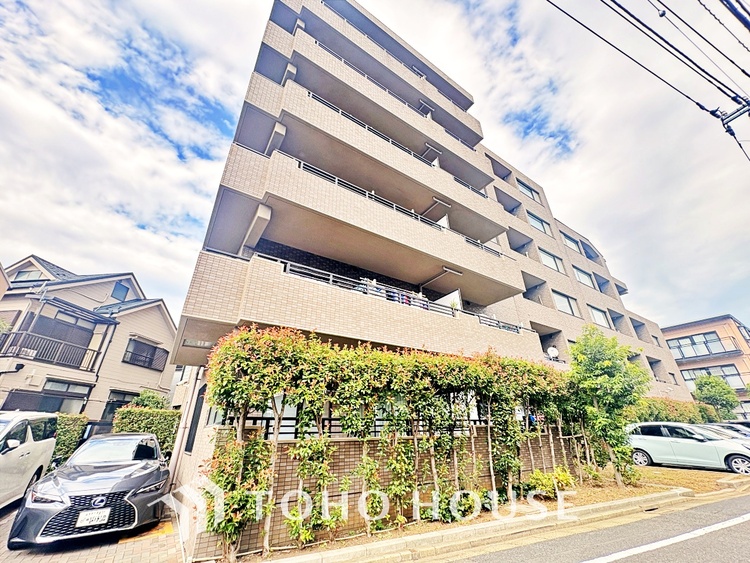 その他 手元の収納から、足元の収納までが全てスライド式で、奥のスペースまで有効に活用できます。奥まで上から見渡せるので、たまにしか使わない調理器具もサッと取出せます。