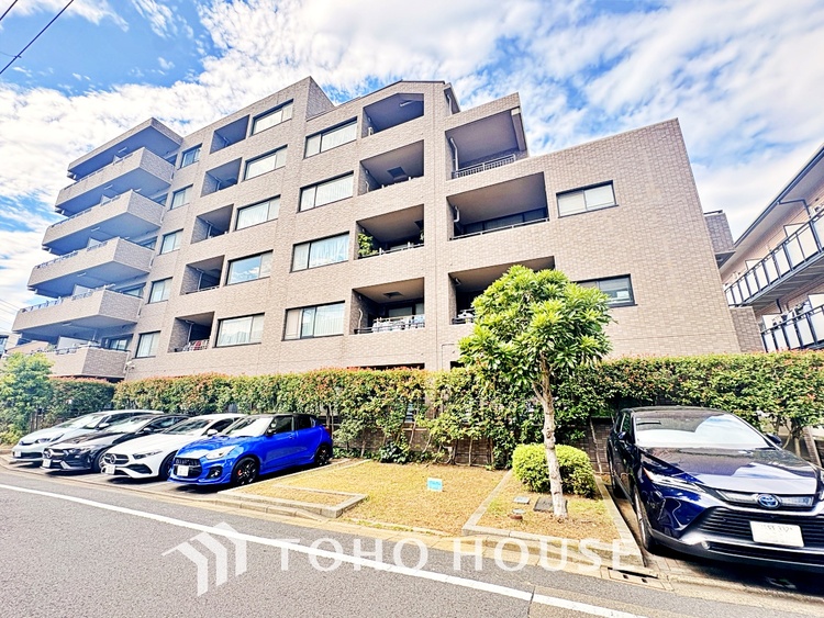 その他 叶えたかったのは落ち着きのあるナチュラルな風合い、そして開放感があるリビング。優雅な気分に浸れる幸せな時間を家族が自然と集まりたくなるこの空間で。