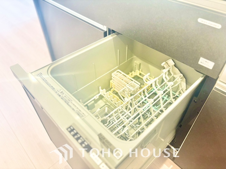 キッチン ◆愛育◆キッチンは家族の絆を育む大切な空間。シンプルで使い易いSystemKitchenで愉しく作る料理は愛情のある美味しいご馳走に。