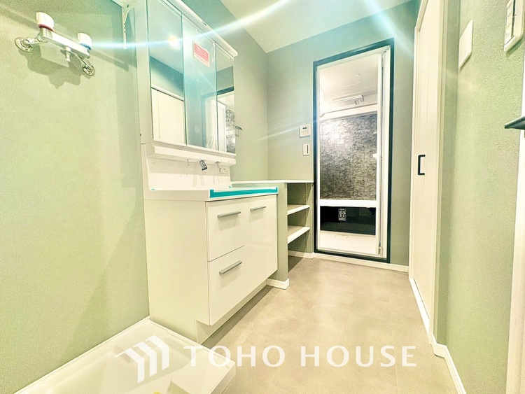 洗面 ◆洗面◆清潔感のある水回り。白で統一されたスタイリッシュな空間。毎日使う場所だから究極にシンプルにこだわりました。