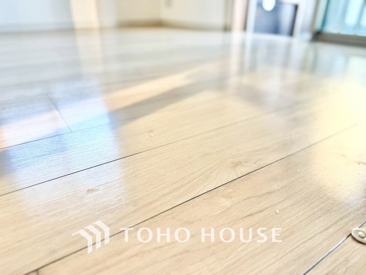 内装 ◆ここに在る◆事も無げに美しく、伝えるには筆舌に尽くし難い。豪華絢爛や華美と言う事ではなく、住まう者にとって暮らし易く心地がいいと言う美しさがこの住まいには込められている。