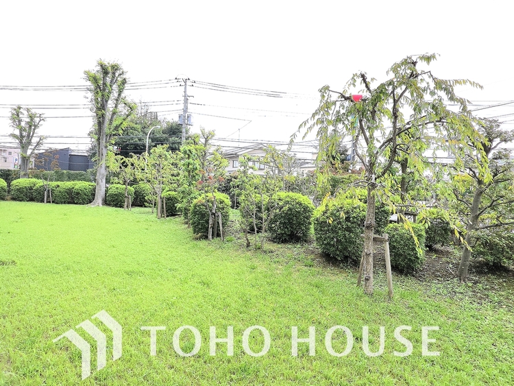 その他 現在リフォーム中。新しく生まれ変わる室内は、快適な暮らしを彩る空間へ。白を基調とした明るい内装、最新の設備が、あなたの新生活を豊かにします。完成を楽しみにお待ちください。