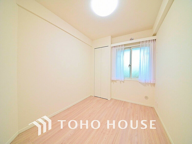 内装 シンプルですっきりとした室内は飽きのこない居心地の良い雰囲気