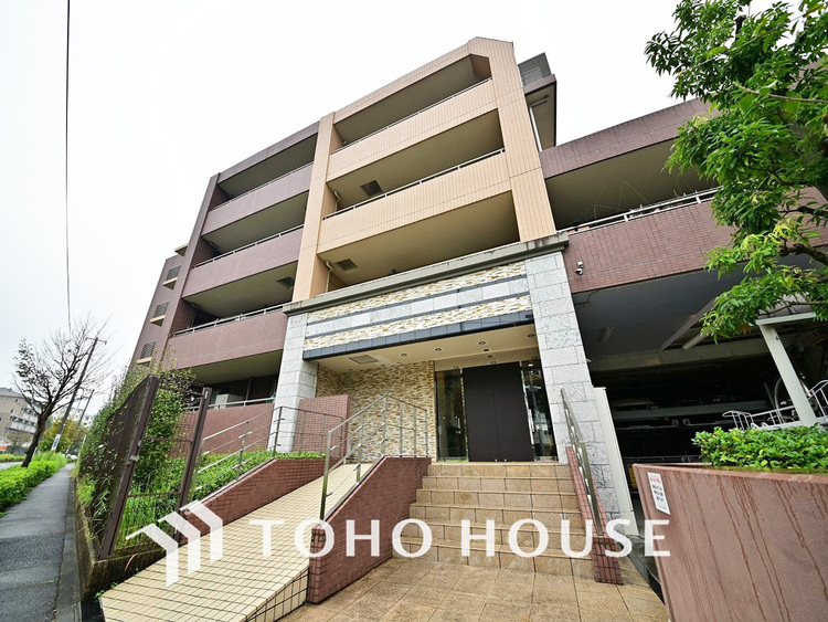 外観 〜大切なペットとの生活〜最上階、南向き角部屋のため陽当たり・通風・眺望良好〜オール電化住宅〜