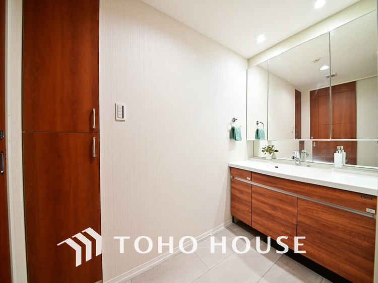 洗面 清潔感のある洗面室