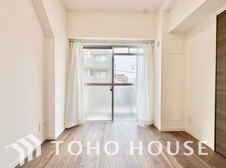 内装 【ROOM】感性を育むプライベートルームはシンプルでスマートな空間。