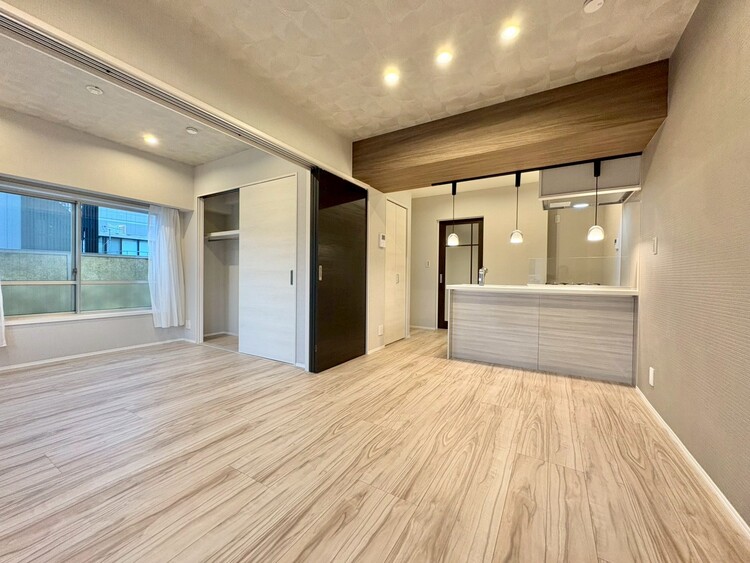 居間 シンプルな内装と偏り過ぎないデザインで統一しました。