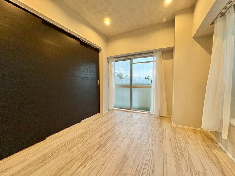 子供部屋 清かで艶やかな時間をもたらしてくれる室内です。