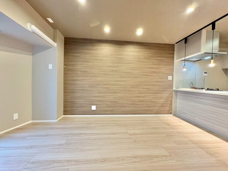 居間 シンプルな内装と偏り過ぎないデザインで統一しました。