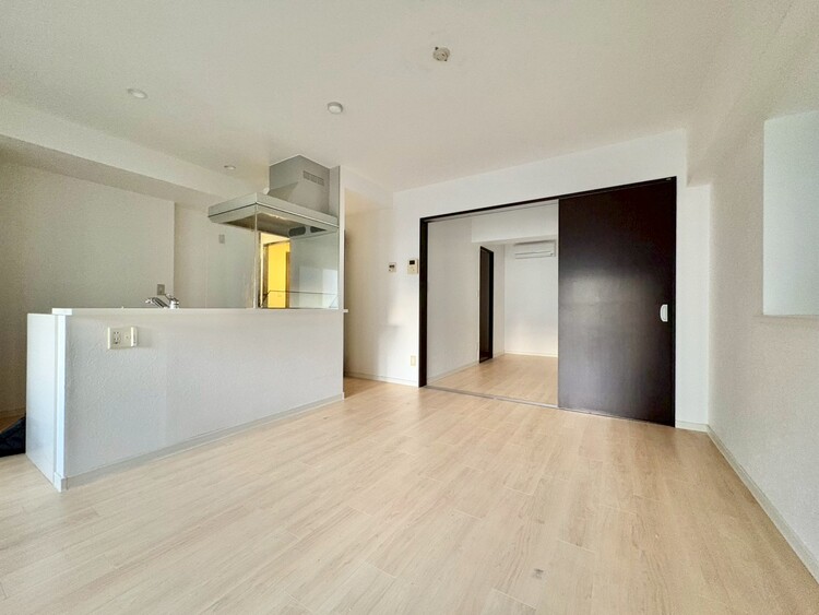 その他 快適に・伸びやかに。心の潤いを求める方々へ。※リフォーム前の写真です。