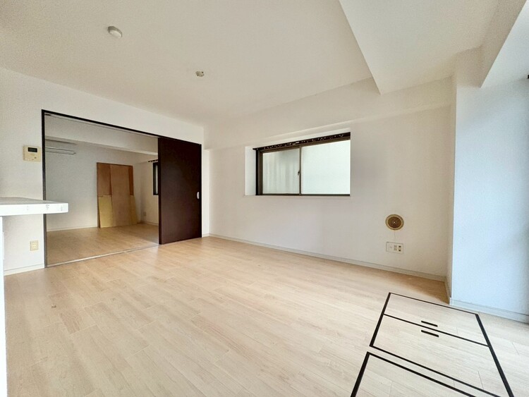 その他 伸びやかな空間のなかで、ゆったりとしたひとときを過ごせます。※リフォーム前の写真です。