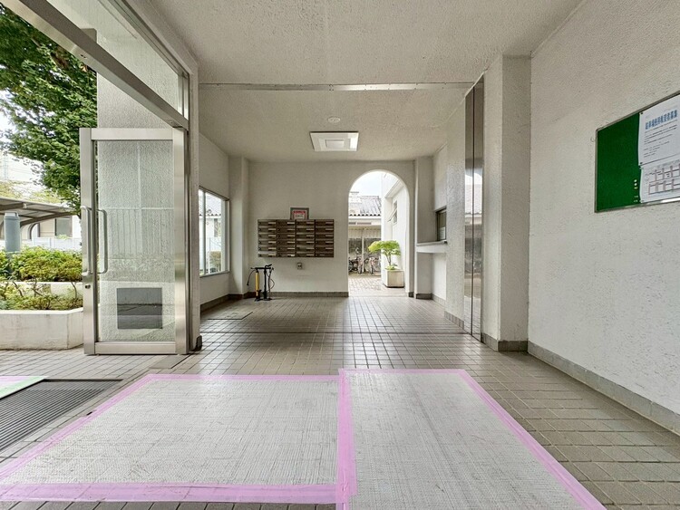 その他 館内は静寂な中が保たれており、管理が行き届いている印象を受けました。