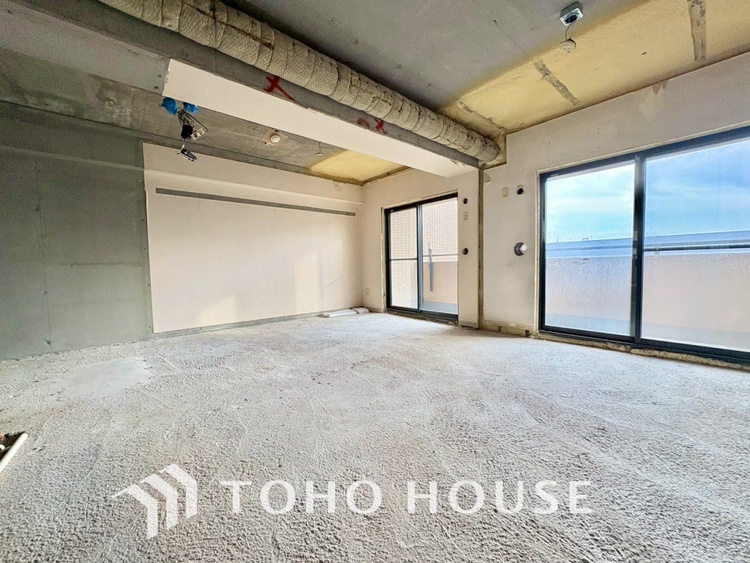 内装 現在改装中◆扉を◆開くとこの景色。家族の”おかえり”の声が聞こえてきそう。