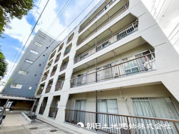 外観 【外観・立地】表現された空間はたくさんの光を浴び、風を感じ、暮らしを豊かにしてくれます。家族の思い出を刻んでいきます。