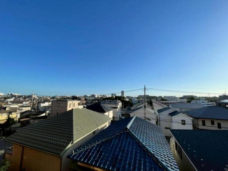 その他 前面に高い建物がなく、空の広がる開放的な眺望です