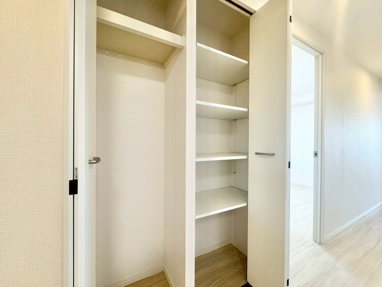 収納 居室にはクローゼットがあり、荷物もスッキリ収納して快適にお過ごしいただけます。