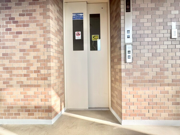 その他 エレベーターの管理も、きちんと行き届いてます。