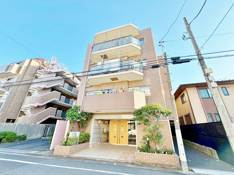 外観 資料には掲載していない情報が、現地にはたくさんあります。是非一度、現地をご確認ください。