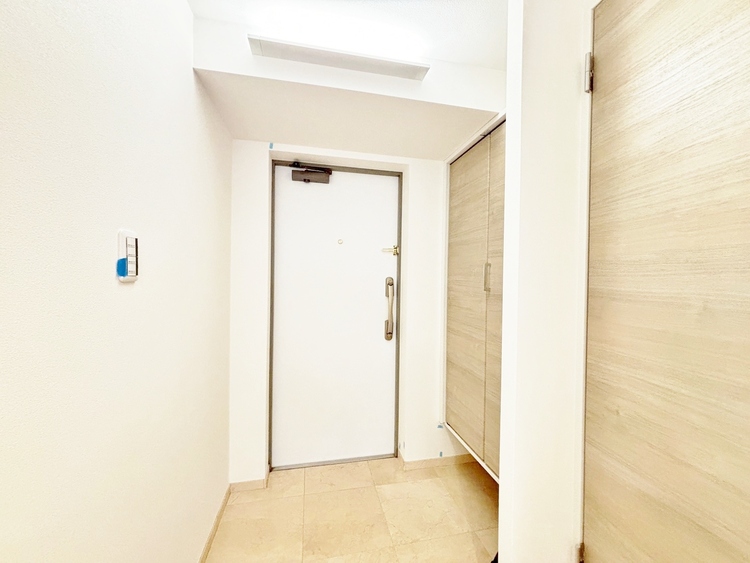 玄関 シューズボックスを完備した玄関です。