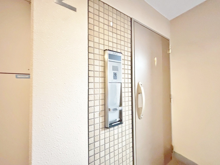 玄関 玄関を開ければ、そこは安らぎのご自宅。