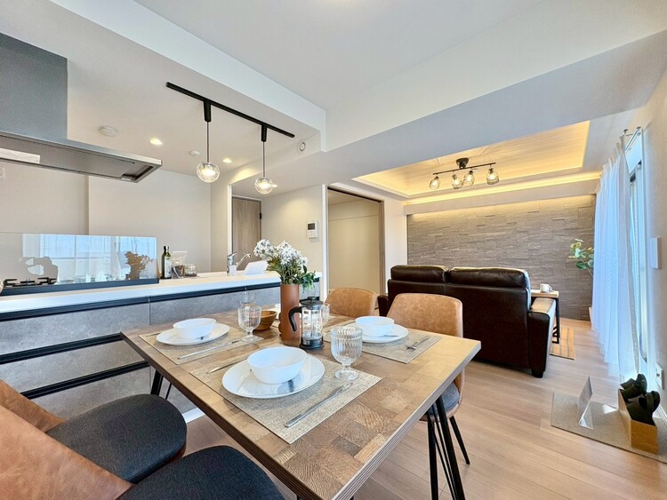 居間 豊かな居住性と、安心感を満たすクオリティが見事に調和した住空間。