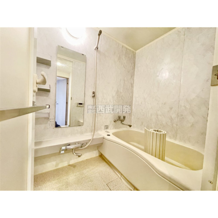 風呂 お風呂に入って一日の疲れを癒しましょう。