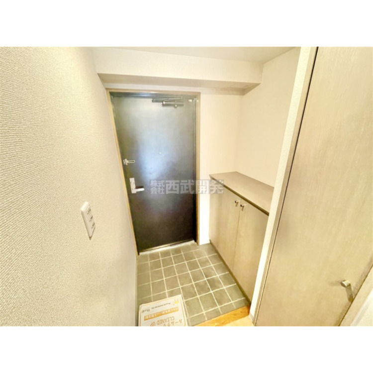 玄関 ゆとりある玄関スペースは第一印象グッド。