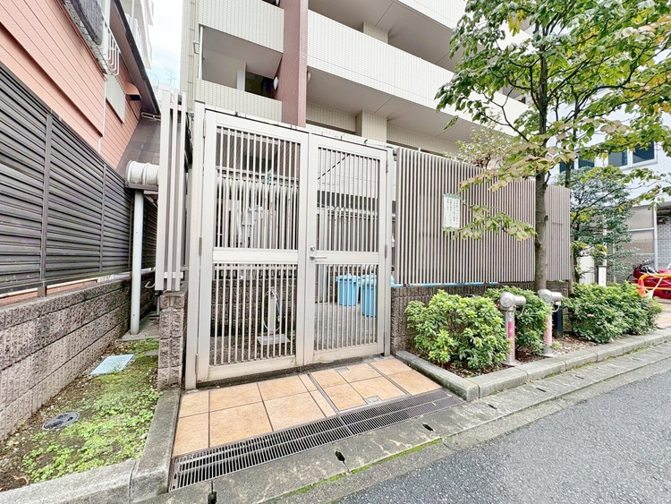 その他 ゴミ置場。綺麗に管理されております。