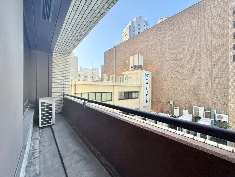 その他 朝の澄んだ空気や、夕方に吹く清々しい風を感じられるバルコニー。