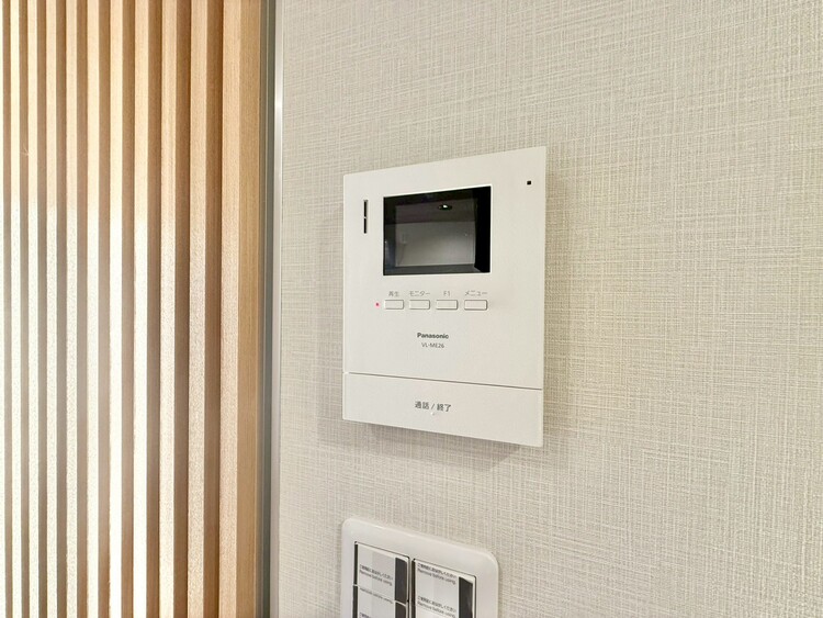 その他 誰が来てもわかる様にモニター付きインターホンを設置。
