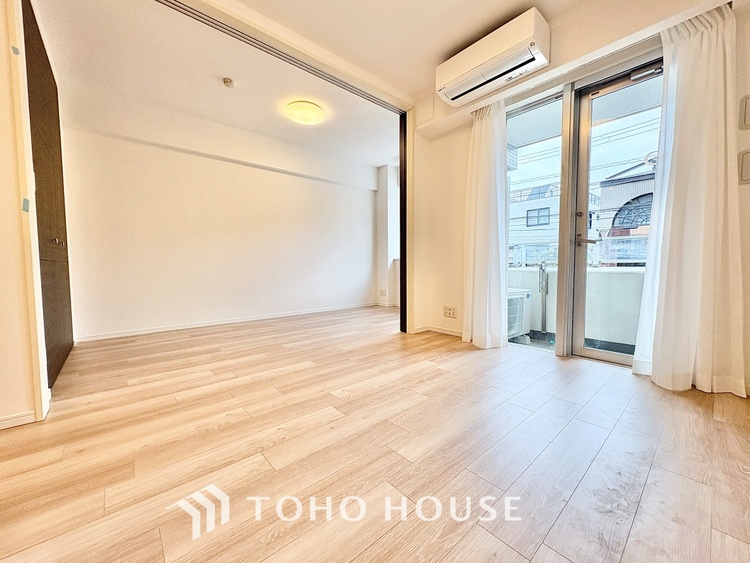 内装 ◆ここに在る◆事も無げに美しく、伝えるには筆舌に尽くし難い。豪華絢爛や華美と言う事ではなく、住まう者にとって暮らし易く心地がいいと言う美しさがこの住まいには込められている。