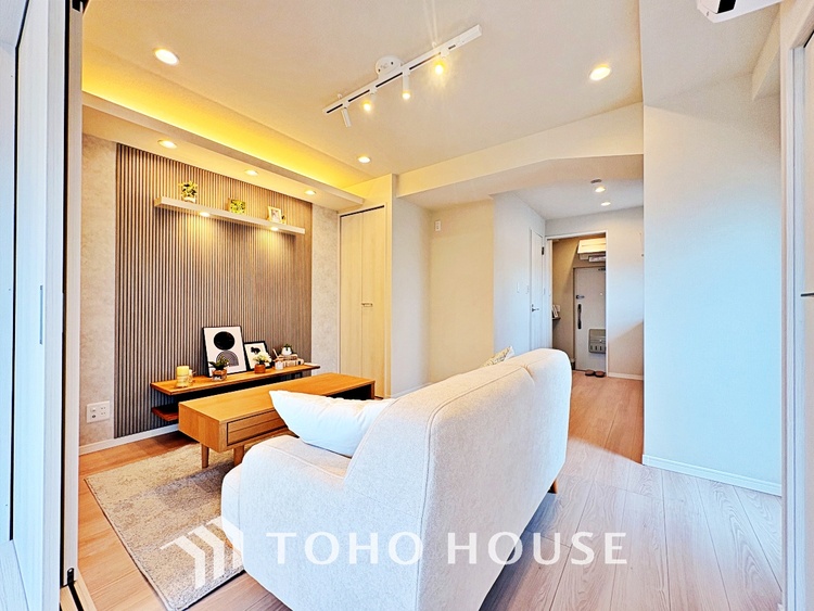 内装 ◆瀟洒な空間◆落ち着きのある彩が見事に調和させた瀟洒な空間を演出。ここに集まる家族の会話と笑顔が絶え間なく続く幸せな空間。