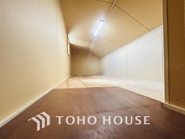 収納 小屋裏収納