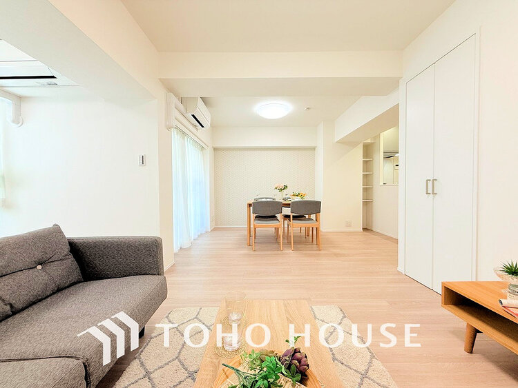 内装 ゆったりとくつろげる上質なリビングダイニング