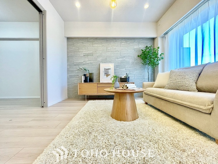 内装 【LIVING】◆扉を◆開くとこの景色。家族の”おかえり”の声が聞こえてきそう。